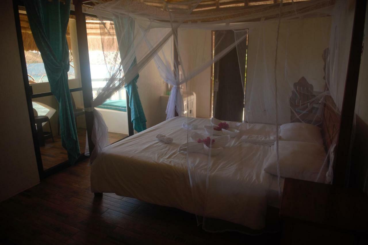 Iris Island Eco Resort Busuanga Buitenkant foto